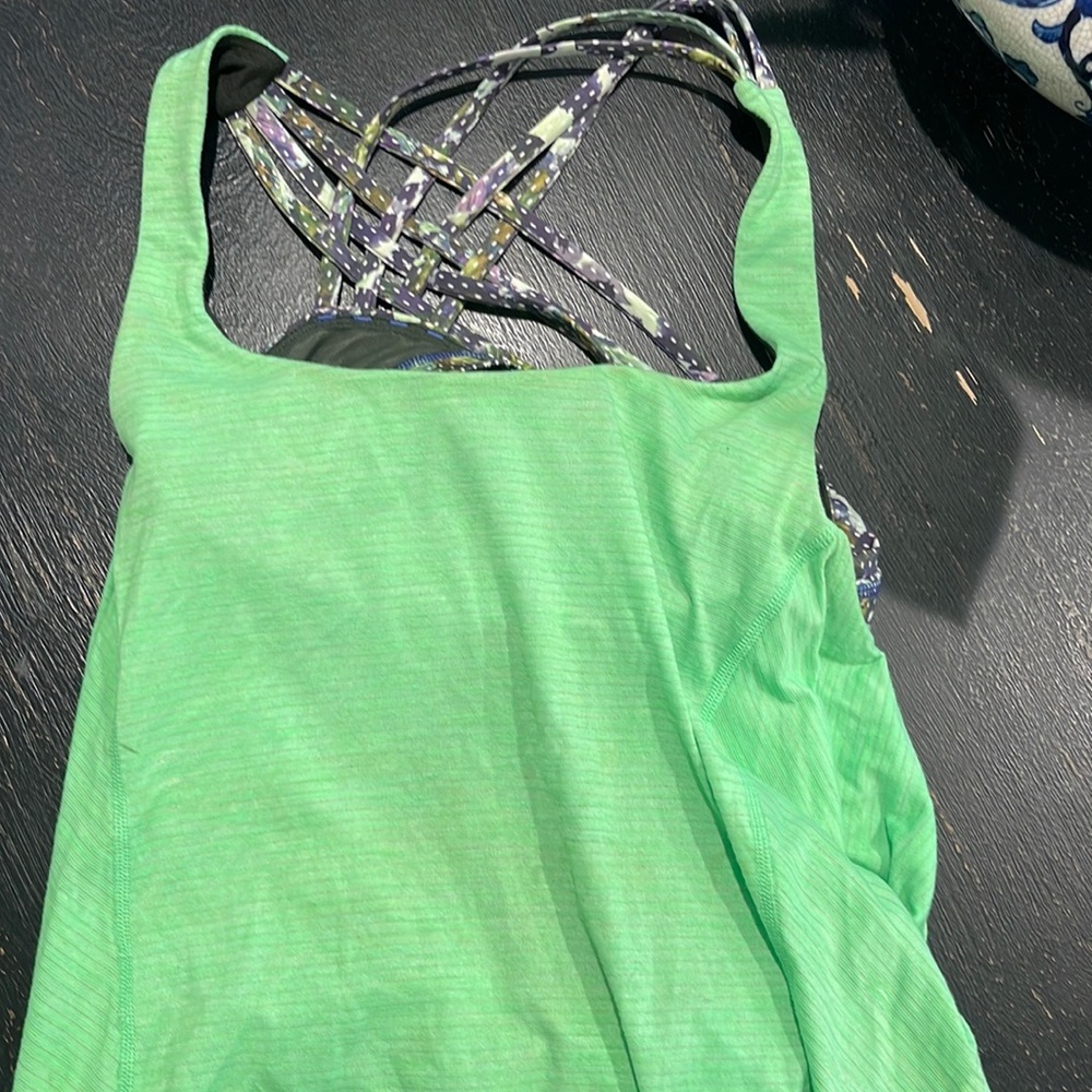 Lululemon tank top